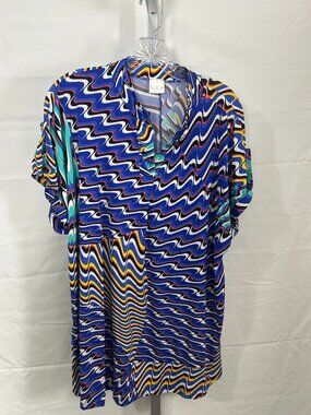 L.I.A Love Is All Multi‑Color Abstract Top | Plus Size 1X | NWT